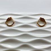 Huggie Triangulo Invertido