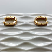 Huggie Alargado Red Evil Eye