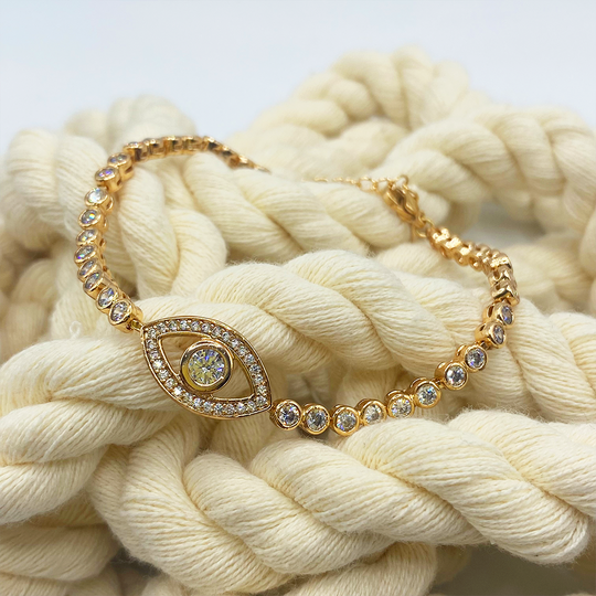 Pulsera Dorada Ojo de Diamante