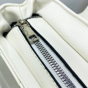 Chain quilted bag - Bolso acolchado con cadena