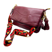 Quilted bag - Bolso acolchado con correa animal print