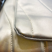 Quilted bag - Bolso acolchado con correa animal print