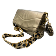 Quilted bag - Bolso acolchado con correa animal print