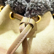 Bucket bag - Bolso de cuero y piel sintética