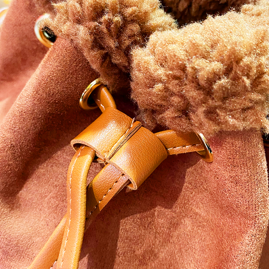 Bucket bag - Bolso de cuero y piel sintética