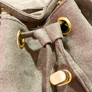 Backpack con cadena - Mochila de gamuza